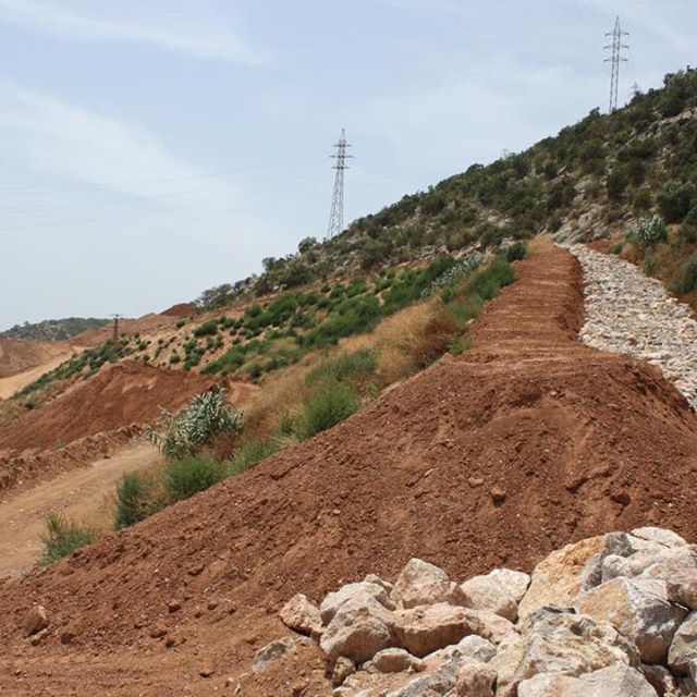 Levantamiento Topográfico y Formación de drenajes en la Garrotxa